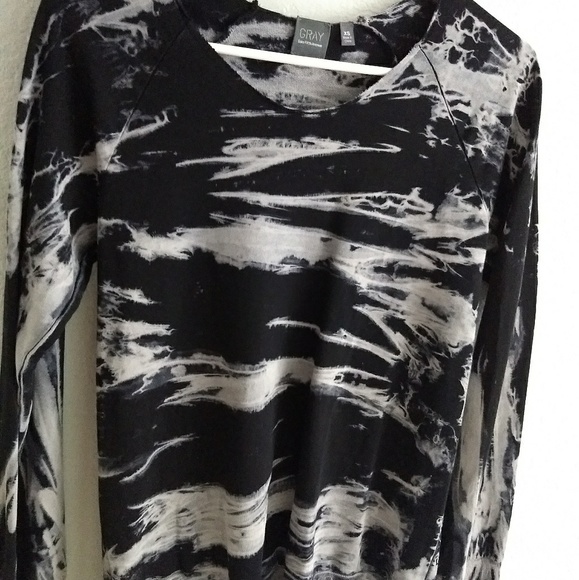Saks Fifth Avenue Long Sleeve - Picture 1 of 2